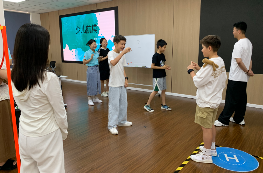 无人机培训：开启青少年科技梦想的新航线